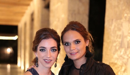  Mónica Garza y Miriam García.