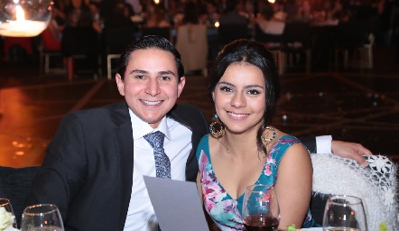  Héctor y Rebeca Villalobos.