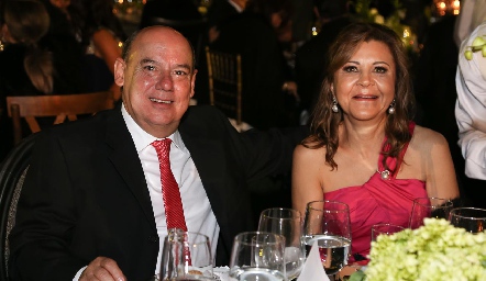  Alejandro Mendizábal y Lucía Estrada.