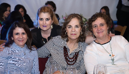  Norma Soriano, Silvia Foyo, Claudia Neumann y Rosy Flores.