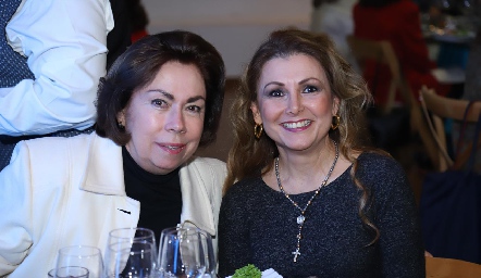  Eugenia Cárdenas y Gely Cárdenas.