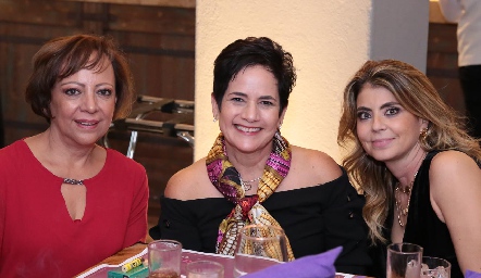  Edith Rivera, Tita García de Lavín y Claudia Anaya.