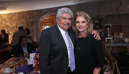  Francisco y Luz María Ruiz.