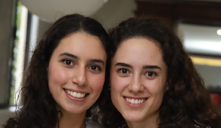  Paola Córdova y María José Rangel.