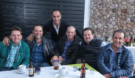 Antonio Fonte, Armando Villasuso, Fernando López, Luis González, José Luis Paulín y Rodolfo Oliva.