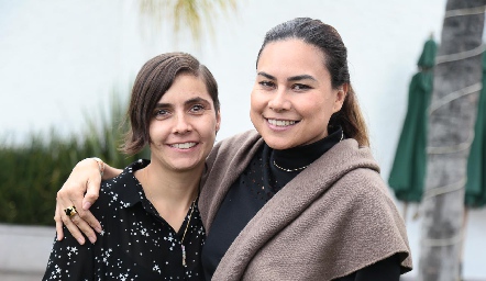  Diana Estrada y Alejandra Leos.