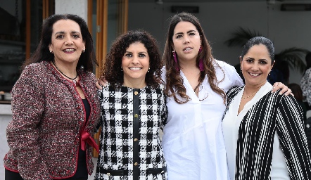  Martha Elena Meade, Roxana Gómez, Gaby Carrillo y Marcela Meade.