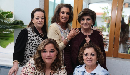  Georgina López, Martha Elena Meade, Aurora Moreno, Gaby de Noyola y Maricarmen de Chalita.