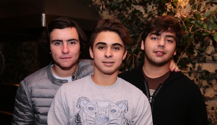  Mateo Guerra, Santi de Alba y Juan Pablo Payán.