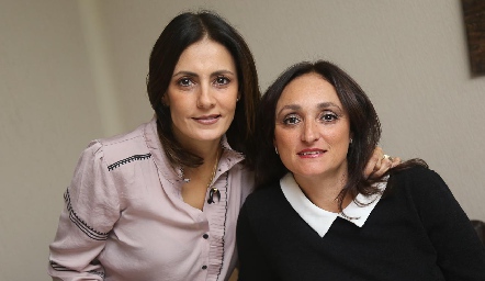  Claudia Artolózaga y Adriana Ocaña .