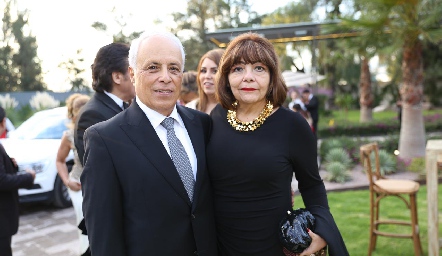  Fernando y Lupita Dávila.
