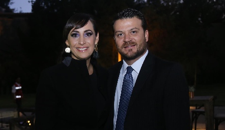  Isabel Obregón y Luis Kury.
