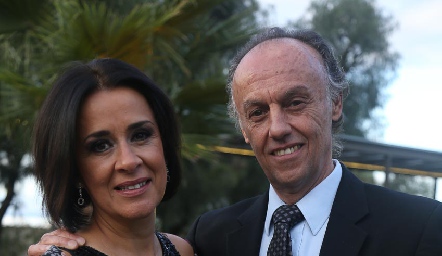  Martha Aranda y Rafael González.