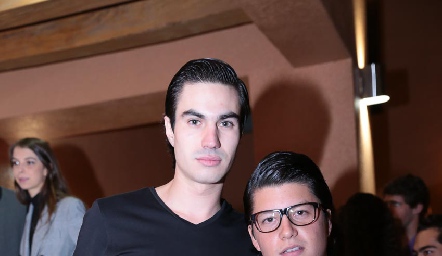  Miguel Andrés y Santiago González.