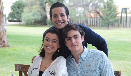   Pablo Lavín, Nuria Esparza y Rodrigo Abud.