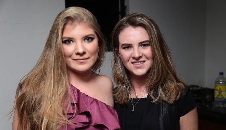  Sofía de la Parra y Mariana Álvarez.