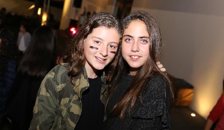  Isa Villalobos y María de la Torre.