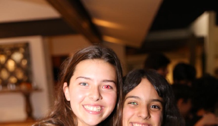  Victoria Muñoz y Luciana Pillado.