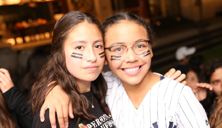  Ana Pau Jiménez y Pau Muñoz.