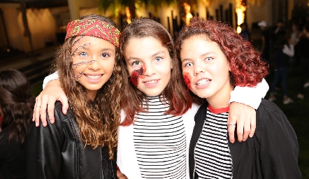  Alexa Heinze, Andrea Limón y Ana Isabel.