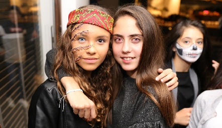  Alexa Heinze y María de la Torre.
