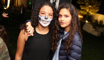  Alejandra Martínez y Valeria Delsol.