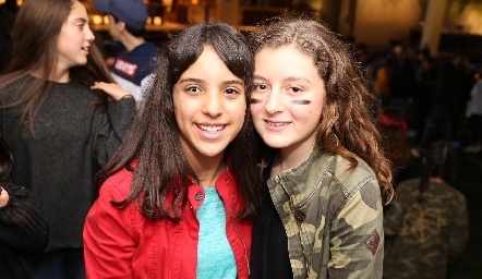  Luciana Pillado e Isa Villalobos.