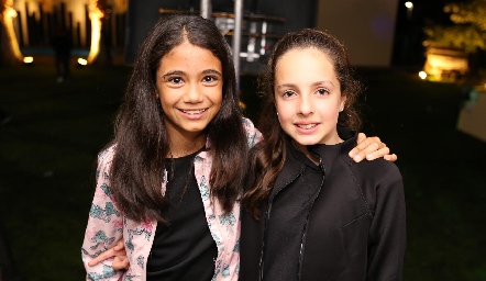 Constanza y Andrea.