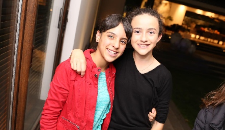  Luciana Pillado y Montse Estrada.
