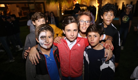  Amigos.