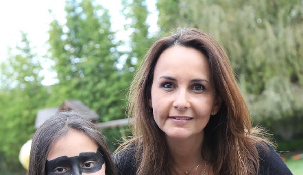  Inés y Cristina Villalobos.