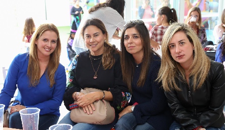  Laura Liñán, Ale Leos, Karla Sarquis y Ana Acosta.