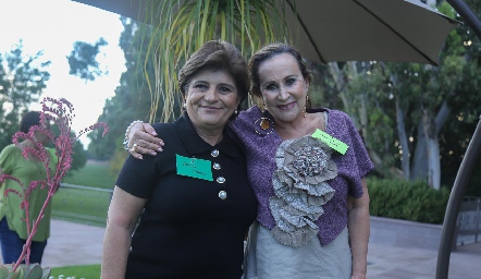  Aurora Moreno y Maricarmen López.