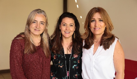 María Elena Ramírez, Martha López y Araceli  Foyo.