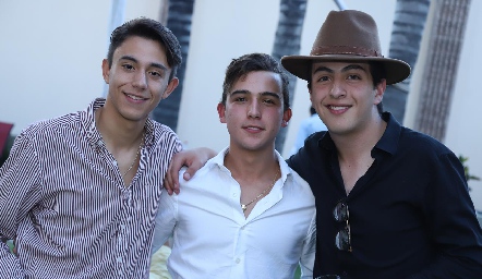  Polo, Santi y Alejandro.