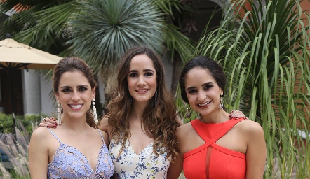  Paulina Aguirre, Daniela Mina y Claudia Villasana.