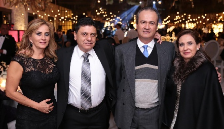  Lorena Robles, Néstor Flores, Ricardo Andrés y Claudia Robles.