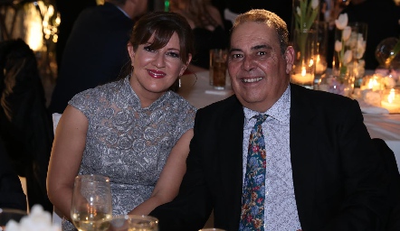  Nallely Mejía y Raúl Covarrubias.