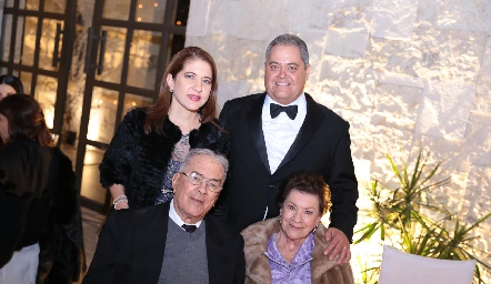  Familia Delgado.