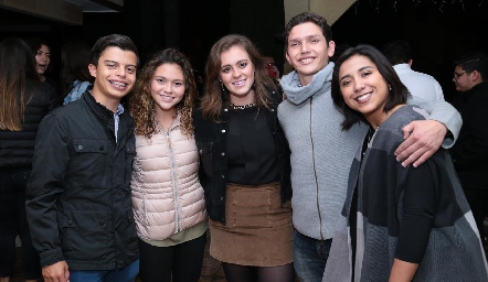  Jorge y Lety Castillo, Ximena Pacheco, Salvador Rangel y Ale Galicia.