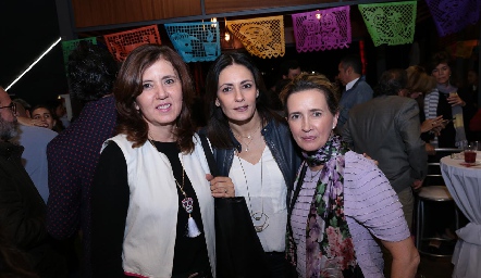  Marcela Milán, Claudia Artolózaga y Lucía Martínez.