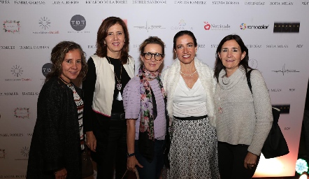  Sandra Hernández, Marcela Milán, Lucía Martínez, Rebeca Sandoval y Marcela Valle.