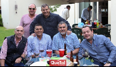  Manuel Pillado, Luis Arturo Estrada, Cali Hinojosa, Eduardo Zacarías, Picho Páramo y Ramón Meade.