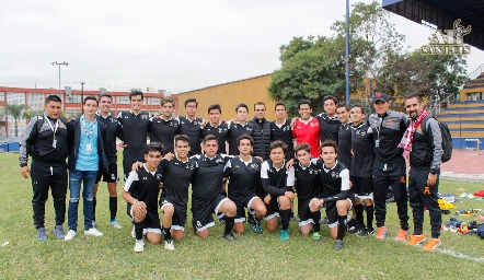  Instituto Cumbres y Alpes de Aguascalientes.