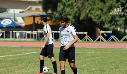  Santiago Gómez Urquiza.