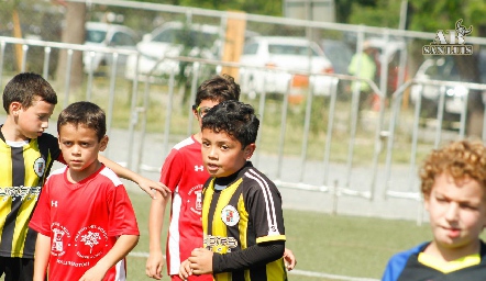  2 contra 2 en defensa.