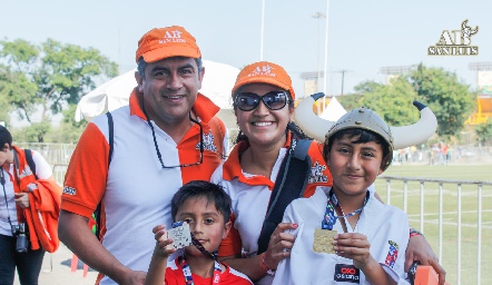  Familia Ortiz Jiménez.