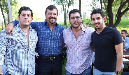  Héctor, Toro, Emilio y Max Gómez.