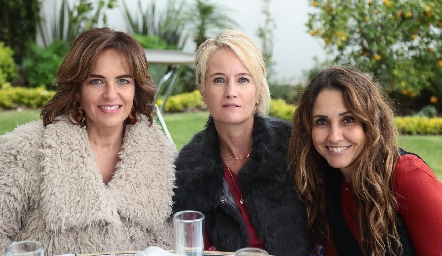  Paty González, Güera Valle y Martha Chalita.