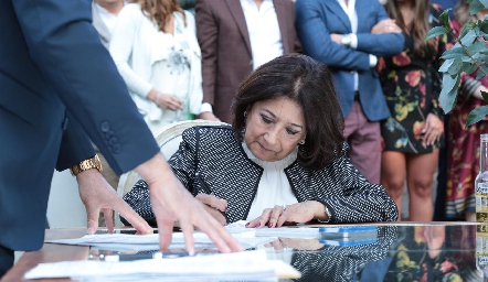  Mercedes Torres.